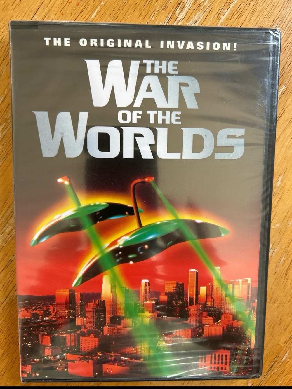 The War of the Worlds (Black/Red) - Classic Sci‑Fi Video 1952 film adaptation